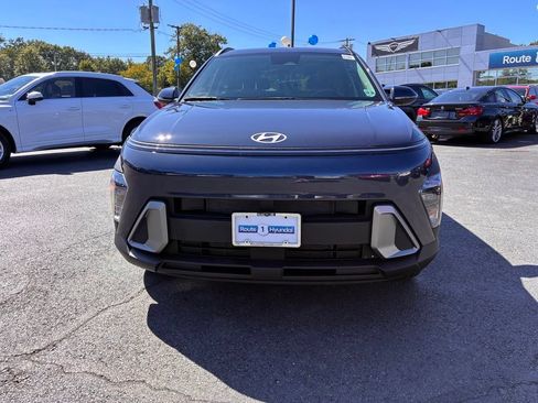 Used 2024 Hyundai Kona SEL w/ Convenience Package AWD/4WD image 2