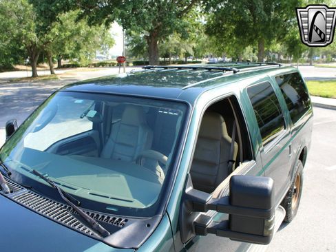 Used 2003 Ford Excursion Limited image 10