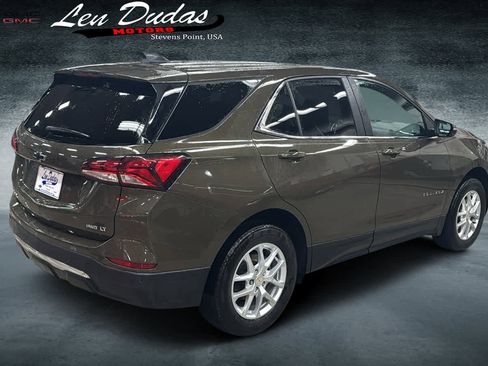 Used 2024 Chevrolet Equinox LT AWD/4WD image 4