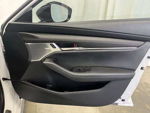 Used 2021 MAZDA MAZDA3 Premium Plus image 11