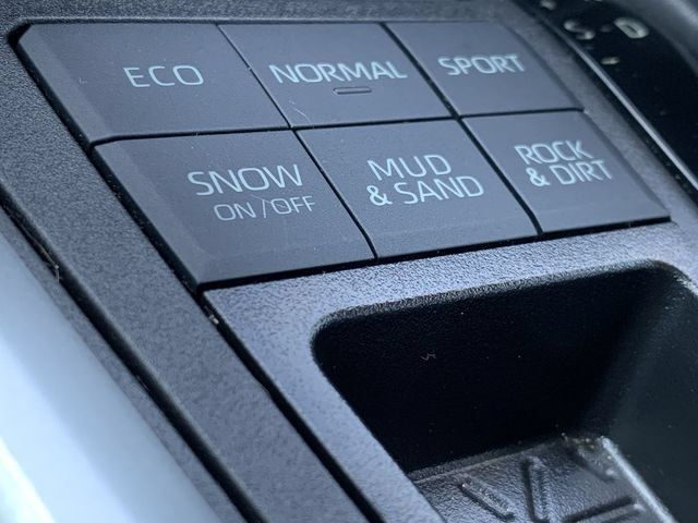 Used 2023 Toyota RAV4 XLE Premium AWD/4WD image 28