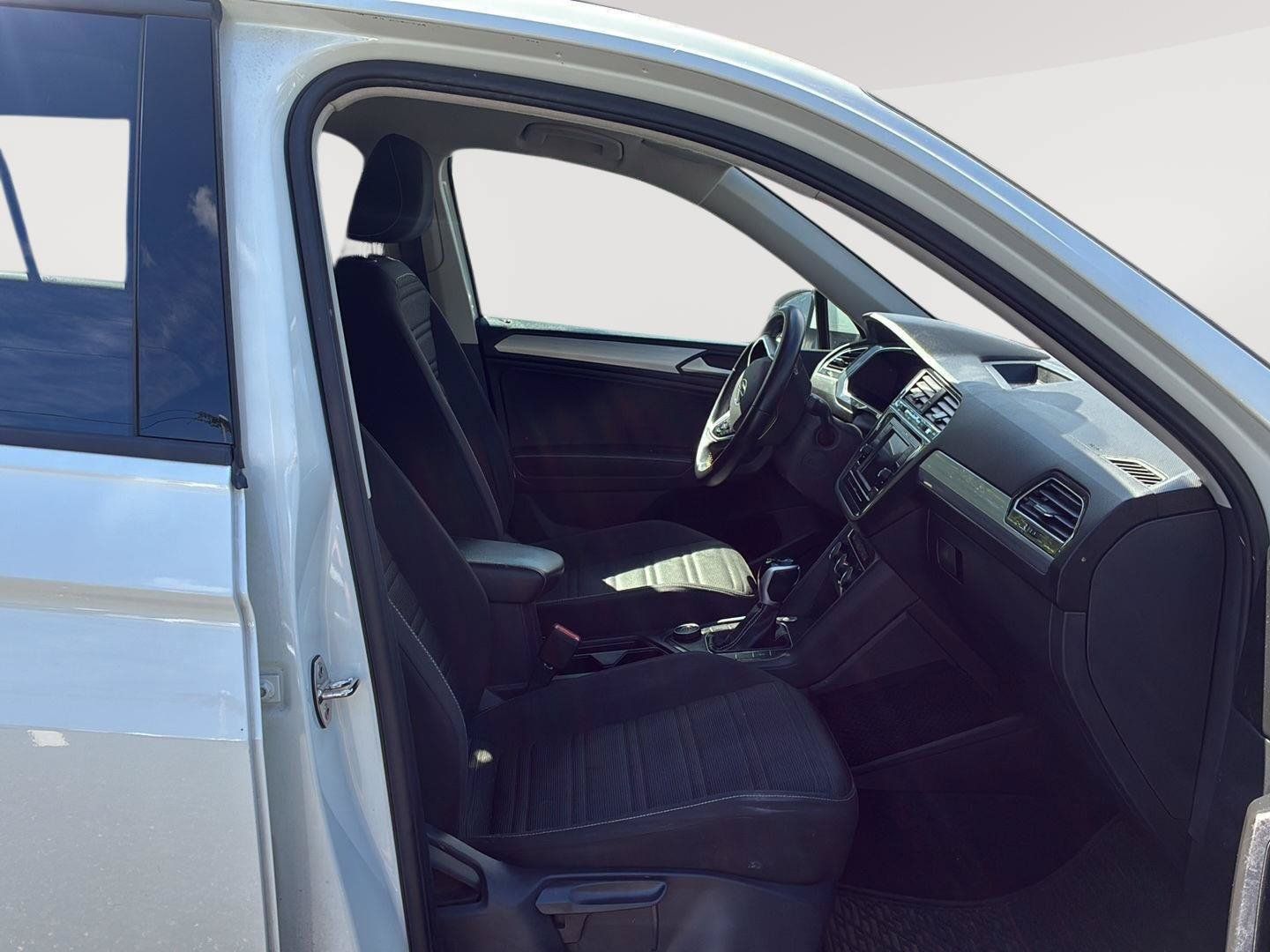 Used 2024 Volkswagen Tiguan S AWD/4WD image 10
