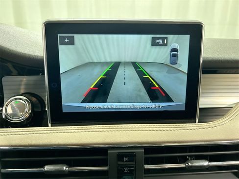 Used 2022 Lincoln Corsair AWD w/ Equipment Group 101A image 15