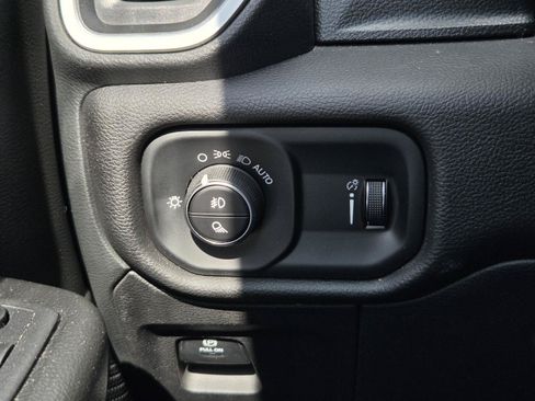 Used 2023 RAM 1500 Lone Star RWD image 25