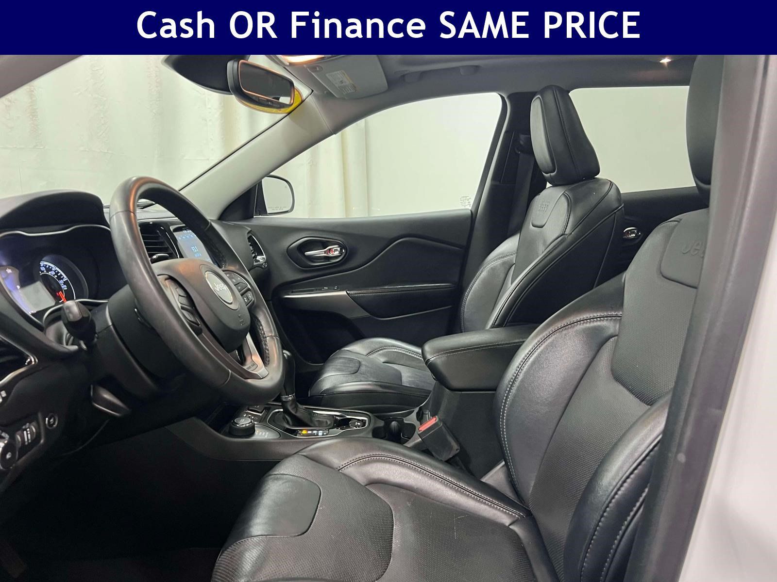 Used 2022 Jeep Cherokee Limited AWD/4WD image 17