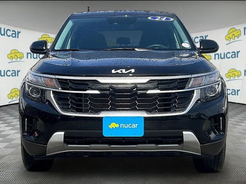 Used 2024 Kia Seltos LX AWD/4WD image 2