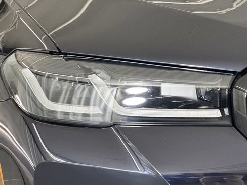 Used 2023 BMW 540i w/ M Sport Package RWD image 12