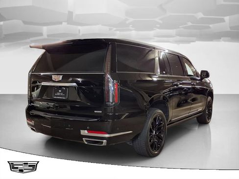 Certified 2025 Cadillac Escalade ESV Premium Luxury AWD/4WD image 2