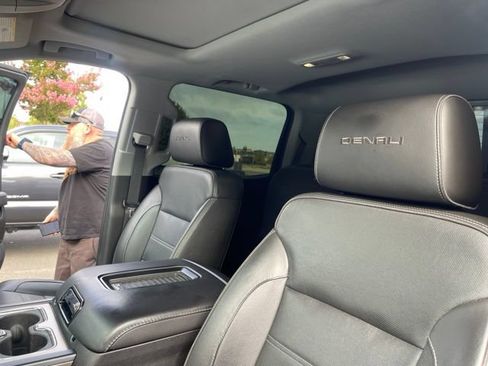 Used 2018 GMC Sierra 1500 Denali w/ Denali Ultimate Package AWD/4WD image 17