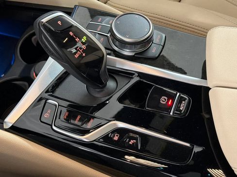 Used 2023 BMW 530e w/ Executive Package image 21