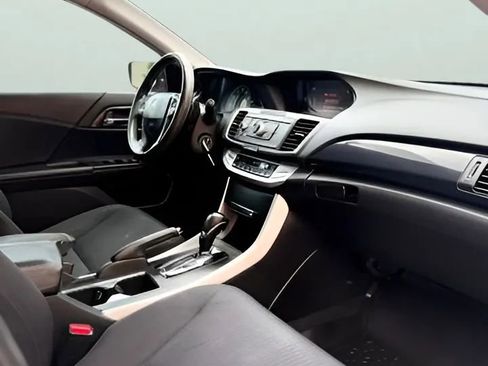 Used 2014 Honda Accord Sport image 20