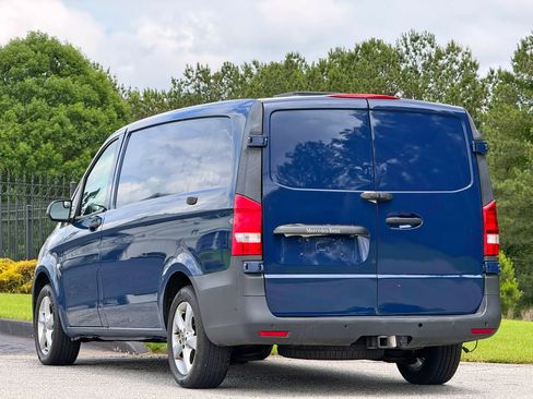 Used 2021 Mercedes-Benz Metris image 9
