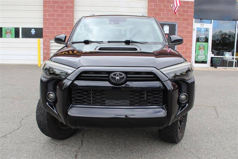 Used 2020 Toyota 4Runner TRD Off-Road Premium AWD/4WD image 8