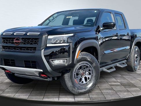 New 2026 Nissan Frontier PRO-4X w/ Pro-4x Convenience Package AWD/4WD image 2