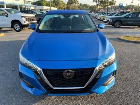 Used 2023 Nissan Sentra SV w/ Trunk Package image 2