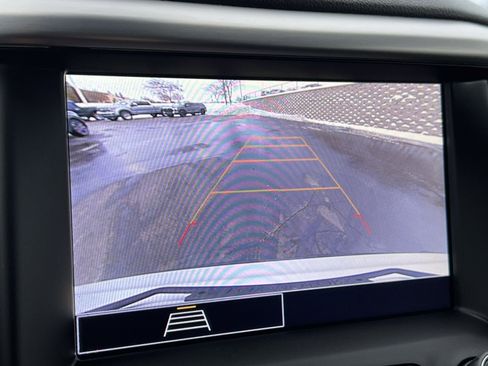 Used 2023 GMC Acadia SLE w/ LPO, Floor Liner Package image 25