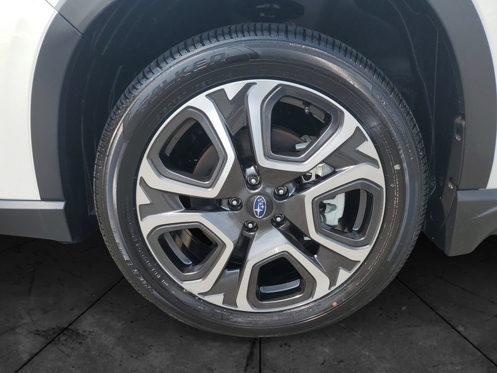 Certified 2026 Subaru Ascent Limited AWD/4WD image 14