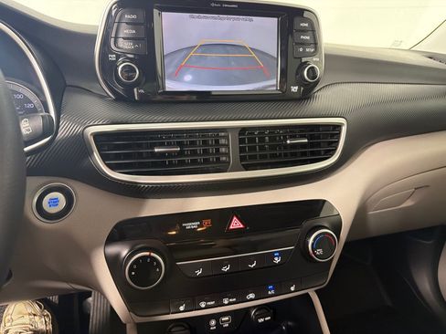 Used 2020 Hyundai Tucson Value FWD image 16