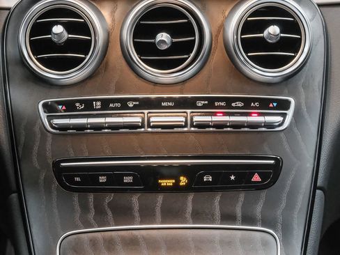 Certified 2022 Mercedes-Benz GLC 300 image 18