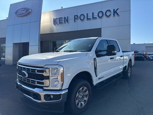 Used 2024 Ford F250 XLT image 2