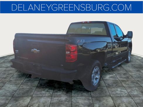 Used 2018 Chevrolet Silverado 1500 LT w/ All Star Edition image 3