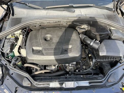 Used 2017 Volvo XC60 T5 Dynamic w/ Preferred Option Package image 10
