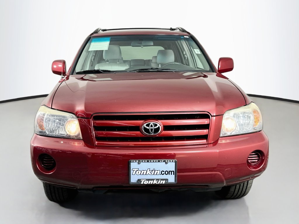 Used 2005 Toyota Highlander 4WD V6 w/ Appearance Pkg image 3