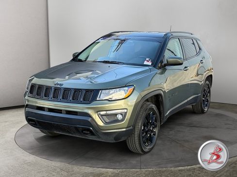 Used 2021 Jeep Compass Sport AWD/4WD image 3
