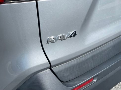 Used 2020 Toyota RAV4 LE w/ All Weather Liner Package AWD/4WD image 29