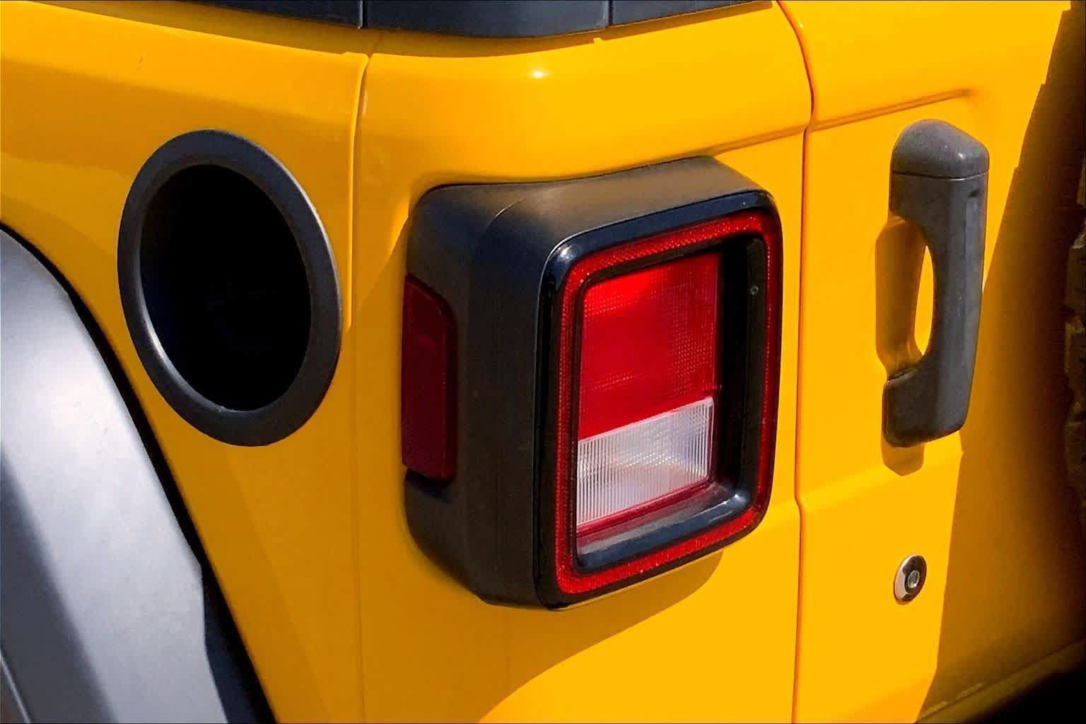 Used 2020 Jeep Wrangler Unlimited Sport S AWD/4WD image 29