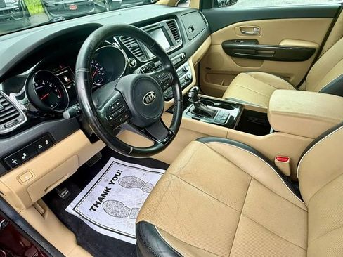 Used 2015 Kia Sedona SX FWD image 2