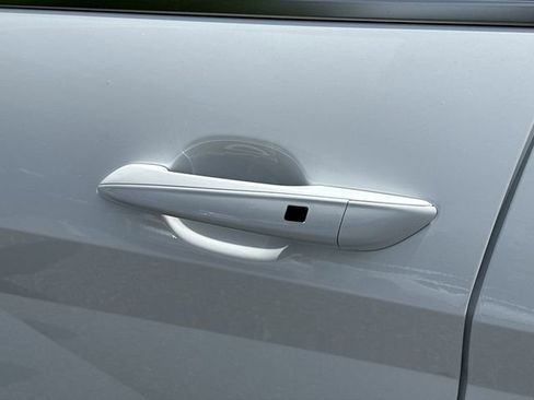 New 2026 Hyundai Elantra Limited FWD image 14