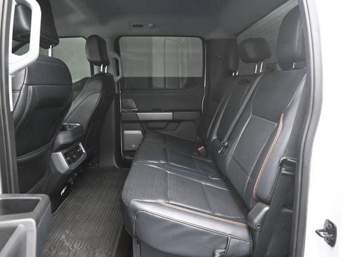 Used 2025 Ford F450 Lariat w/ Chrome Package image 27