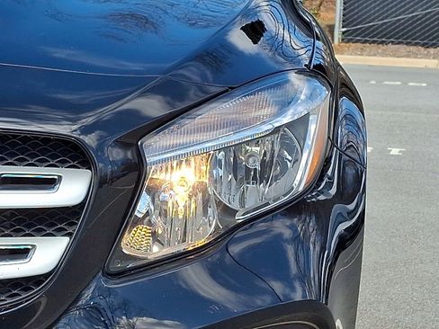 Used 2018 Mercedes-Benz GLA 250 image 9