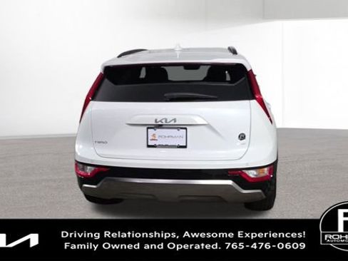 Certified 2025 Kia Niro EX Touring image 10