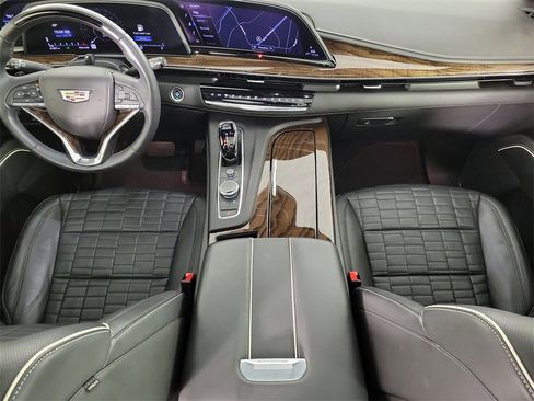 Used 2022 Cadillac Escalade ESV Sport Platinum w/ LPO, ONYX Package image 16