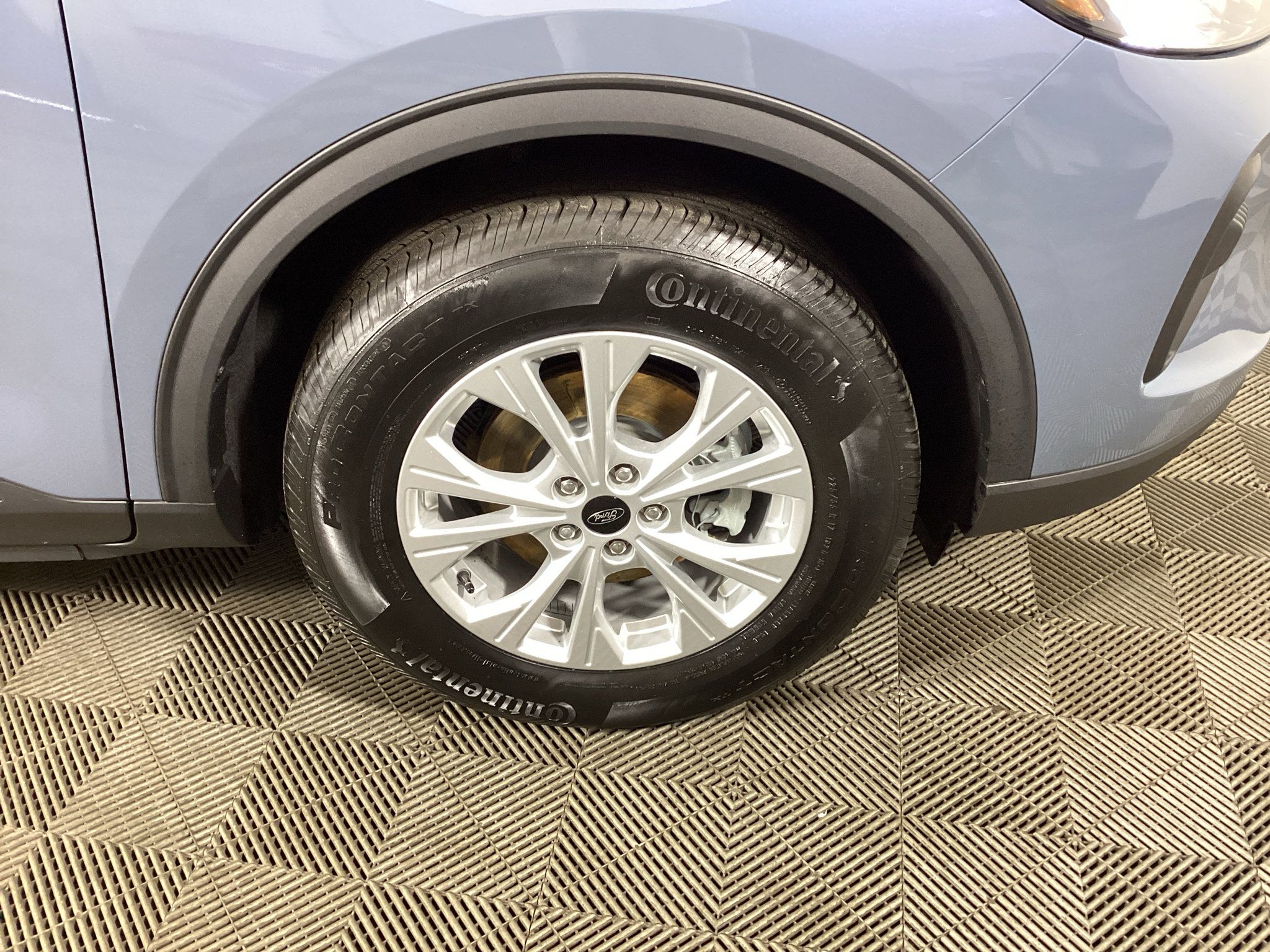 Certified 2023 Ford Escape Active AWD/4WD image 7