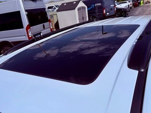 New 2026 Chrysler Pacifica Limited w/ S Appearance Package image 21