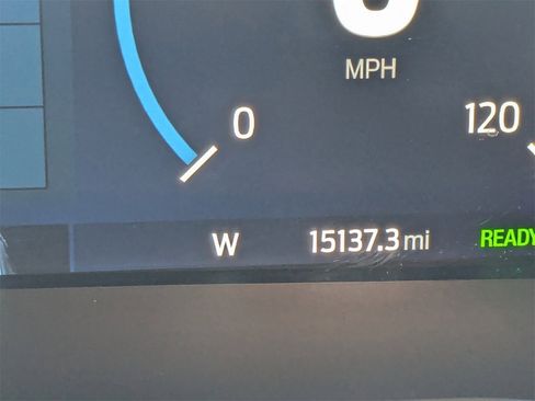 Used 2023 Ford F150 Lariat w/ Equipment Group 502A High image 33