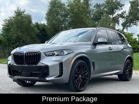 Used 2026 BMW X5 xDrive40i w/ M Sport Package AWD/4WD image 3