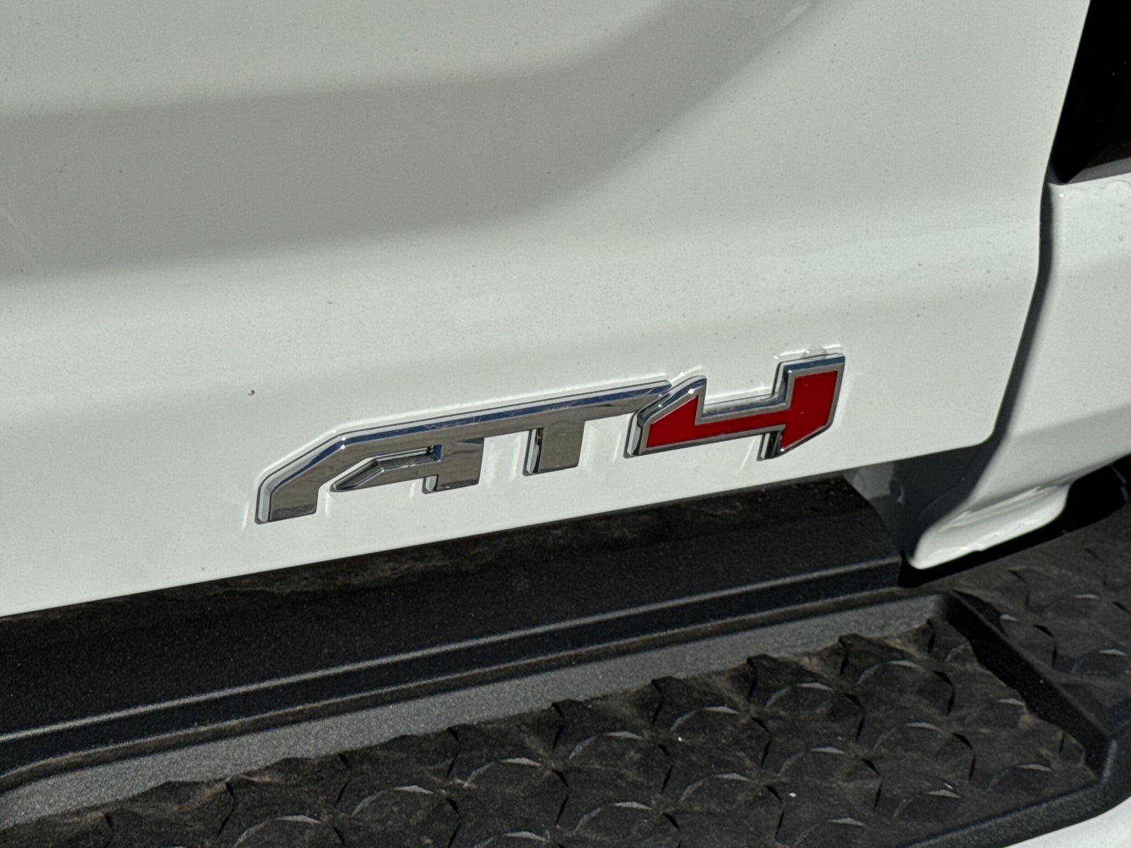 Used 2026 GMC Canyon AT4 AWD/4WD image 11