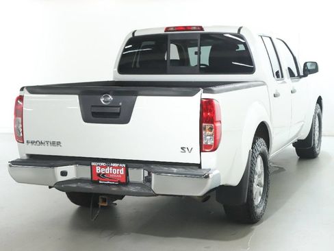 Certified 2021 Nissan Frontier SV RWD image 44