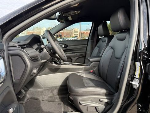 New 2026 Jeep Compass Latitude AWD/4WD image 13