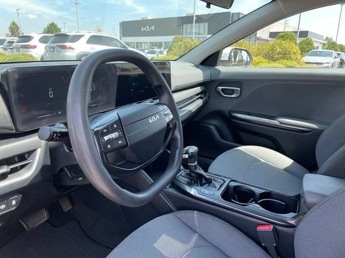 Certified 2025 Kia K4 FWD image 9
