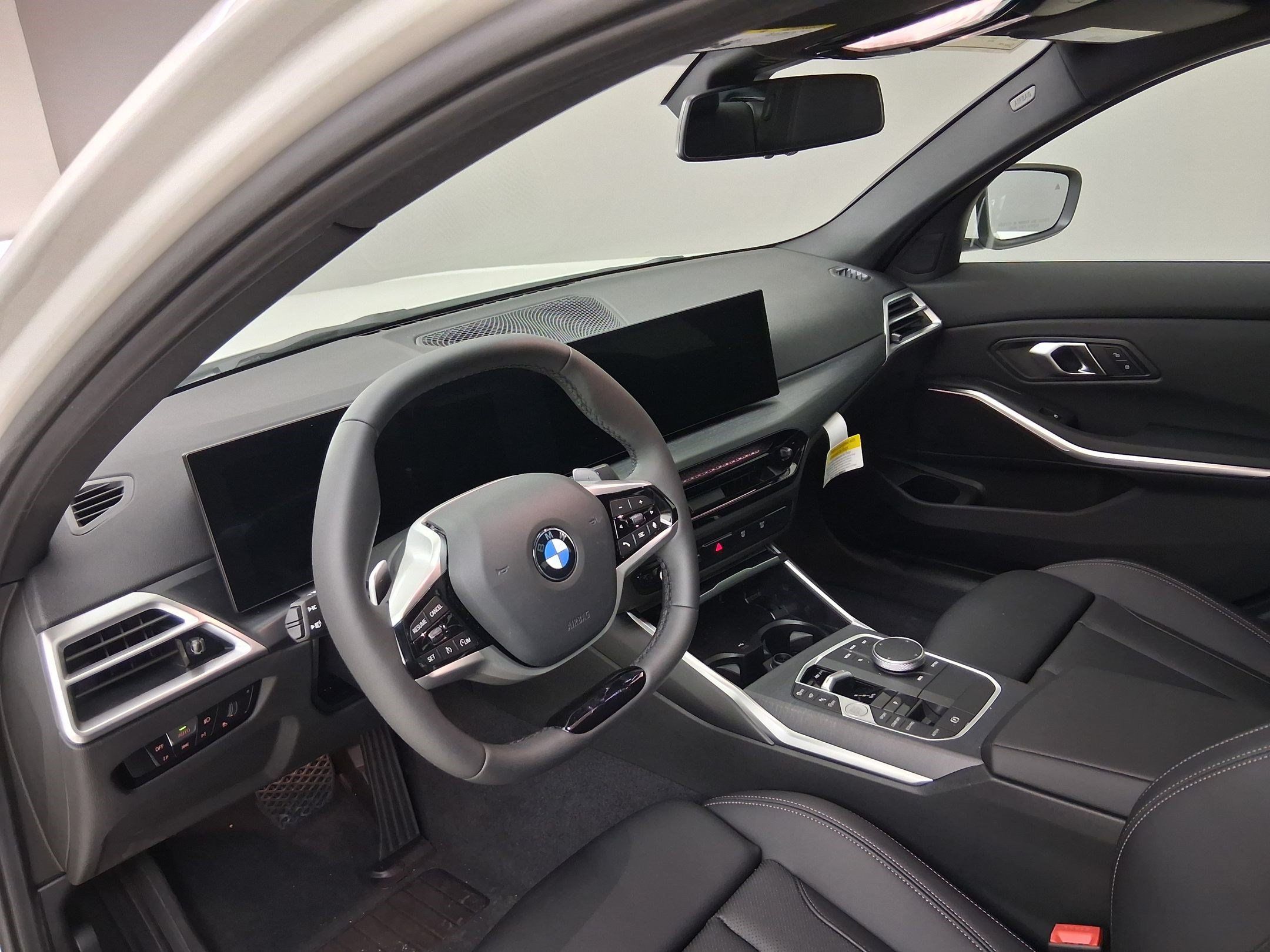 New 2026 BMW 330i Sedan w/ Convenience Package RWD image 2