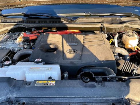 Used 2024 Toyota Tundra Limited image 11