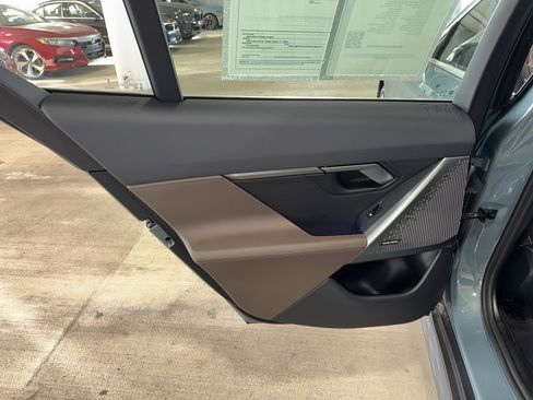 Certified 2025 BMW 530i 530i image 16