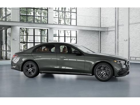 New 2026 Mercedes-Benz E 450 4MATIC Sedan image 14