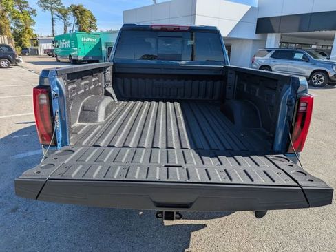 New 2026 GMC Sierra 3500 Denali w/ Denali Reserve Package AWD/4WD image 12