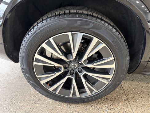 Used 2020 Volvo XC90 T5 Momentum image 37